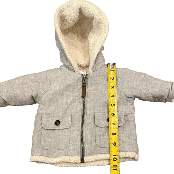 🩶 Carter’s Gray Hoodie | Full Zip | Gray with White Lining | Size 3 Months - Picture 6 of 9